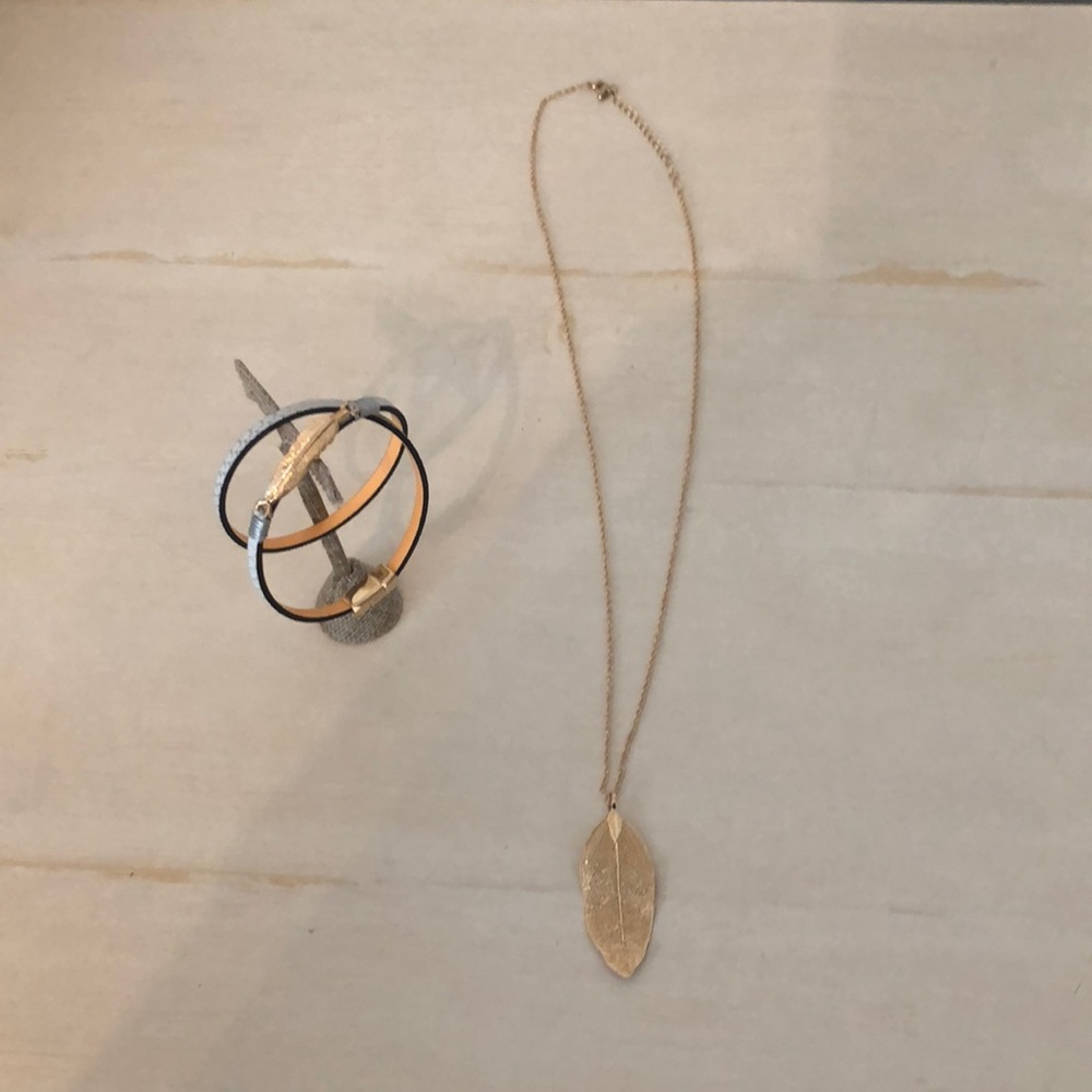 Matching necklace and bracelet set